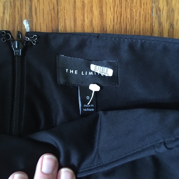 The Limited black skirt. Cute button details. - Picture 3 of 3